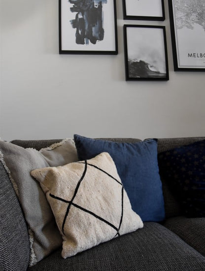 Anzal's Pillow - Black/White